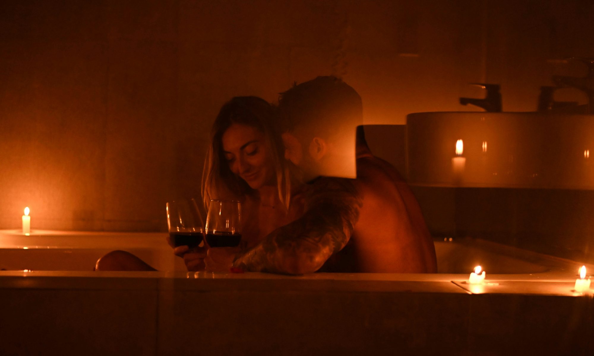 budget friendly romantic date night ideas 1 1