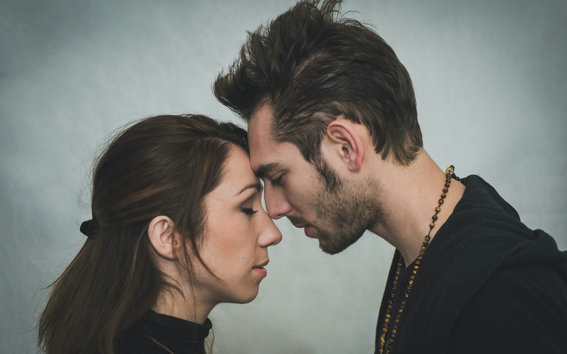 emotional conversations in relationships